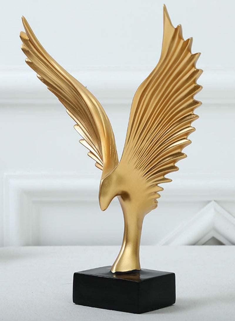 المي هومي تمثال النسر الذهبي الطائر – تمثال فاخر من الراتينج الحديث، ديكور مهيب للمنازل والمكاتب، قطعة فنية أنيقة لغرف المعيشة، غرف النوم، المكتبات، والمطاعم - Image 1