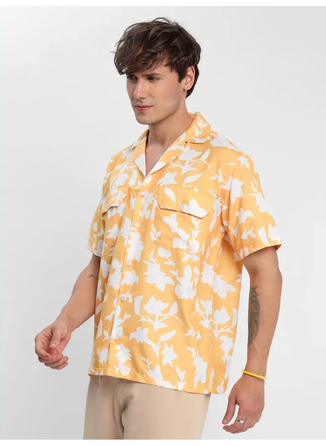 بيونغ Half Sleeve Patterned Hawaiian Shirt for Men Yellow