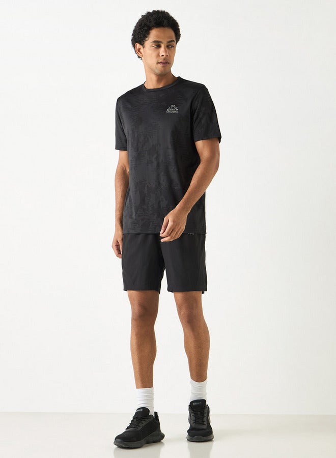 كابا شورت بخصر مطاطي وجيوب وطبعات شعار من كابا - Image 2