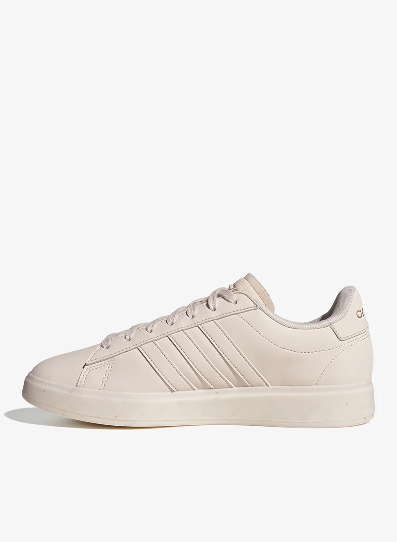 adidas جراند كورت .