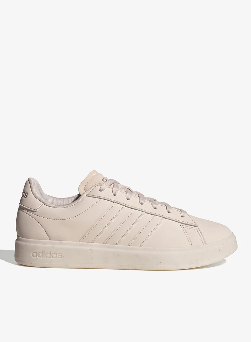 adidas جراند كورت .