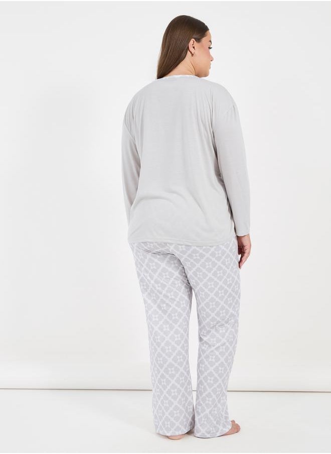 Styli Plus Size Placket V Neck Drop Shoulder T-Shirt & Geo Print Pyjama Set  - Image 5