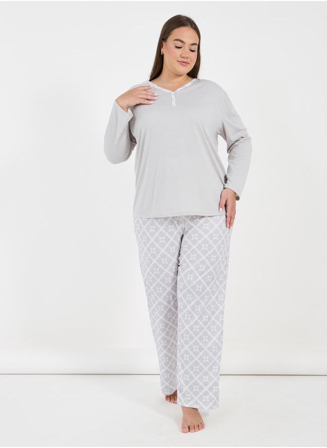 Styli Plus Size Placket V Neck Drop Shoulder T-Shirt & Geo Print Pyjama Set  - Image 1