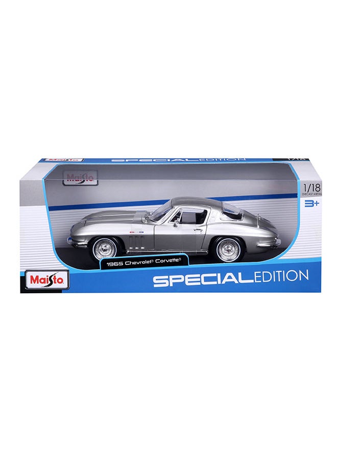 Maisto - 1:18 Special Edition 1965 Chevrolet Corvette Silver Officially Licensed Scaled Replicas of Collectible Diecast Metal Models with Exquisite Interior and Exterior Detailing for All Age. - Image 1