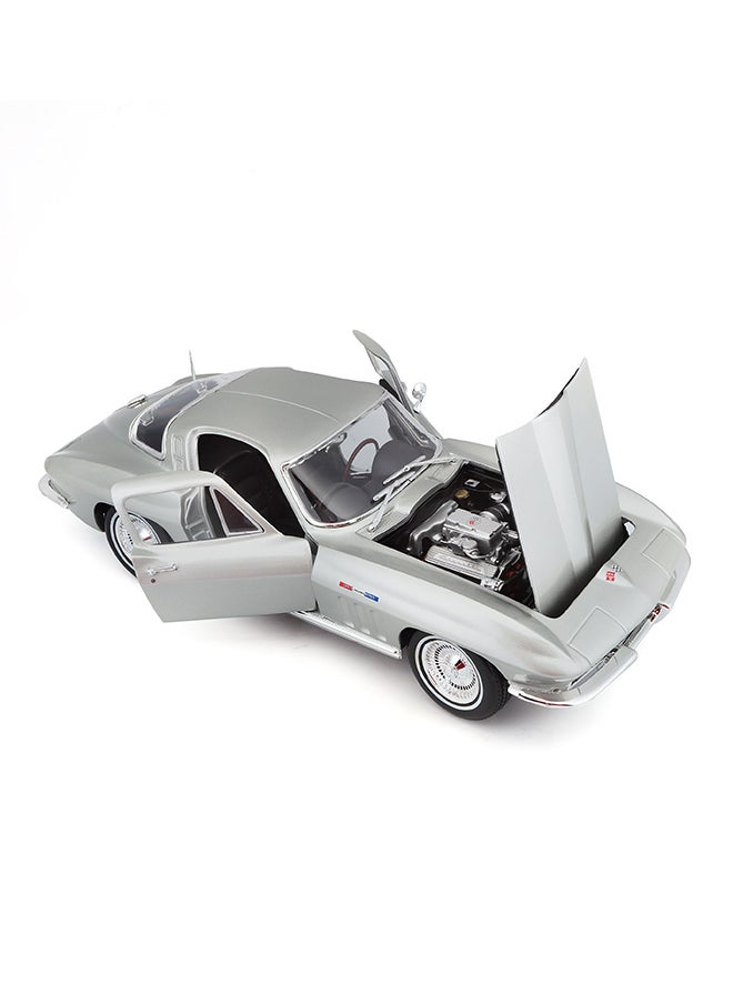 Maisto - 1:18 Special Edition 1965 Chevrolet Corvette Silver Officially Licensed Scaled Replicas of Collectible Diecast Metal Models with Exquisite Interior and Exterior Detailing for All Age. - Image 1