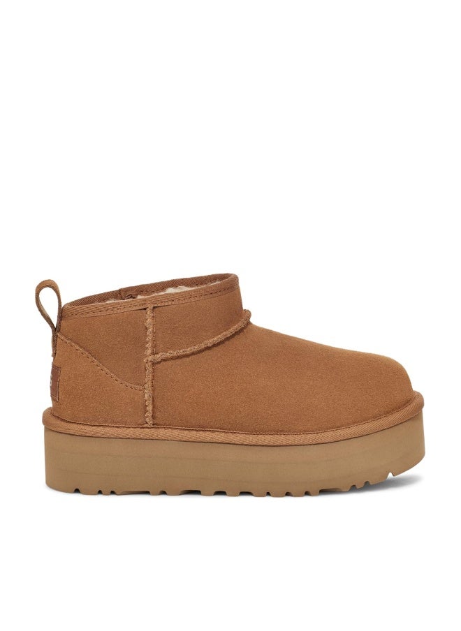 بوت كلاسيك ألترا ميني بلاتفورم للأطفال من UGG باللون الكستنائي 2 للأطفال الصغار