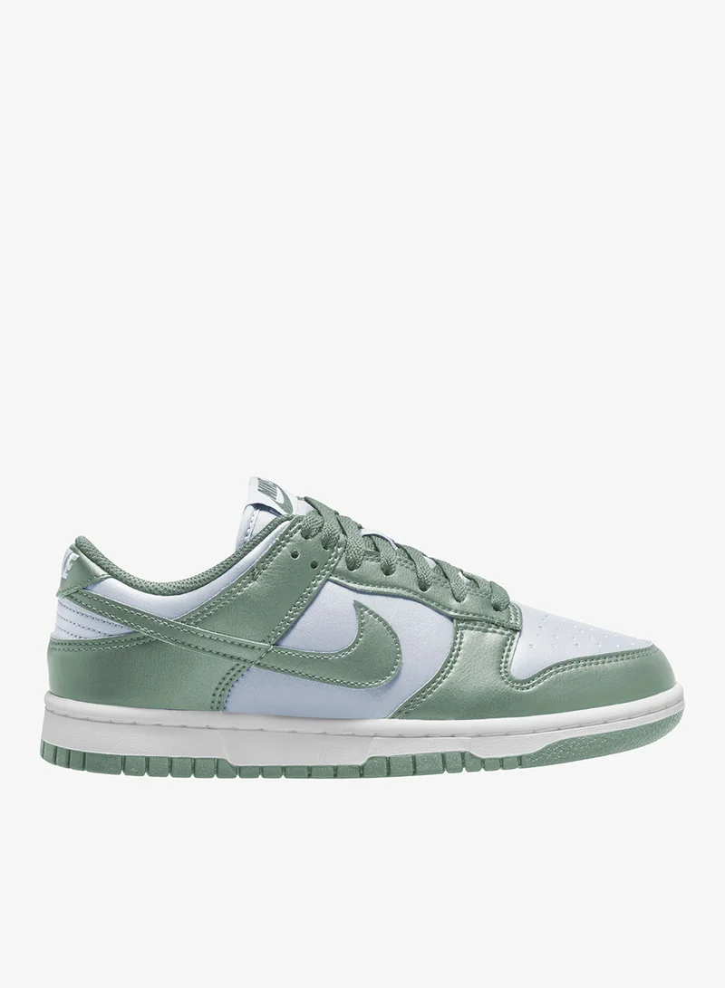 Nike Dunk Low Ess