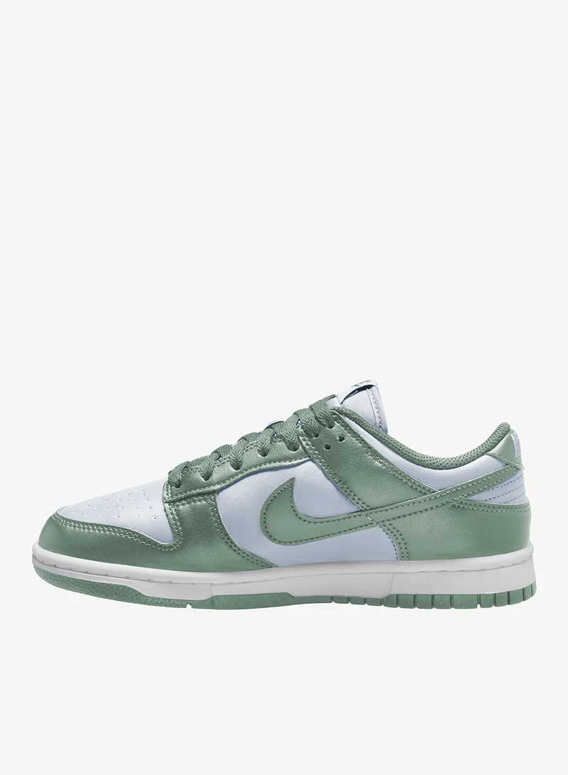 Nike Dunk Low Ess