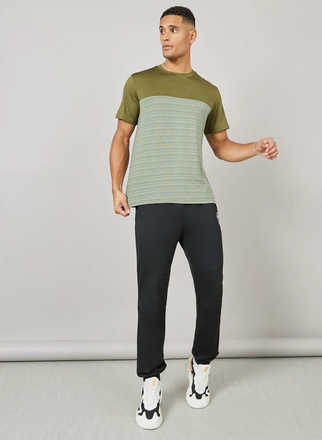 ستايلي Panelled Texture Knit Running T-shirt with Back Reflective Print