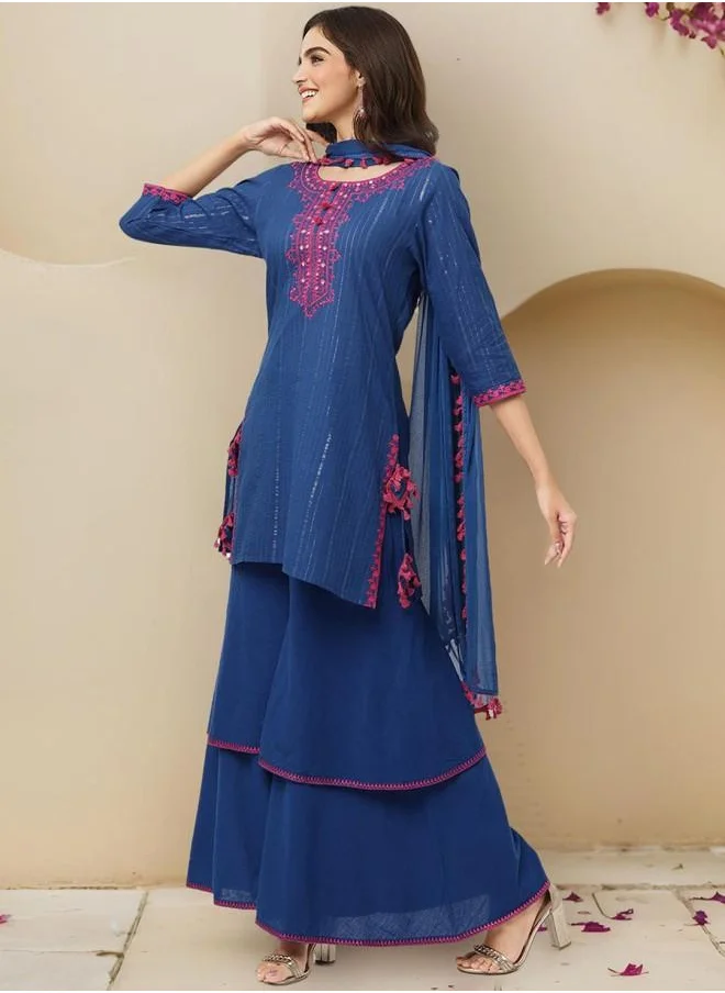 آي شين Tunic Women Blue Cotton Kurta Set with Embroidered pattern Tunic and Palazzo features a Round neckline and Three-Fourth Sleeve secured with Elastic closure and styled in Straight Fit ideal for Festive moments — designed to make heads turn.