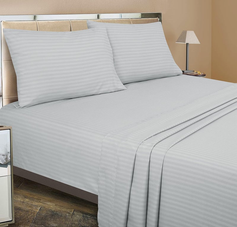 ROYALE LINENS طقم شراشف كال كينج 4 قطع من رويال لينينز - مايكروفايبر ناعم - 1 شرشف مجهز، 1 شرشف مسطح، 2 كيس وسادة - مقاوم للتجعد والبهتان - شراشف فندقية فاخرة (فضي مخطط، كال كينج) - Image 5