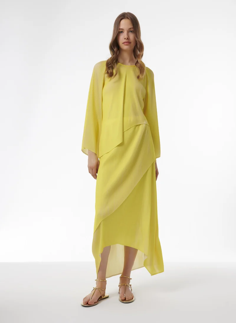 leem Dual Tone Asymmetric Plisse Skirt