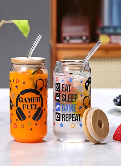 1Chase Gamer Sipper Glass Set – “Eat Sleep Game Repeat” Can-Shaped Glass with Bamboo Lids & Straws, 550ML – Gamer Gifts for Him & Her