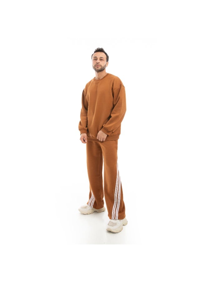 Caesar Men's Milton winter tracksuit with a striped design on the pants - Image 2