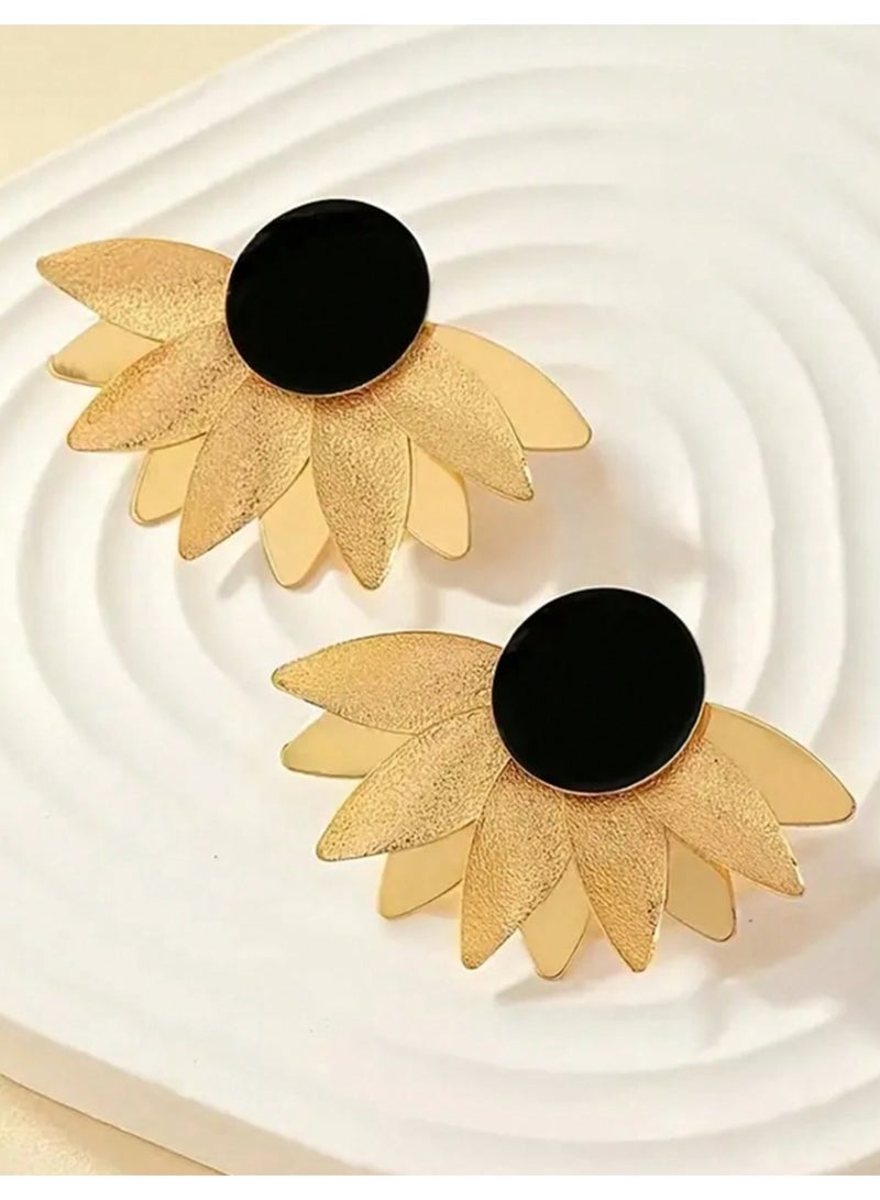 SHEIN1pair Flower And Leaf Shaped Metallic Drop Earrings With Enamel, - Image 3