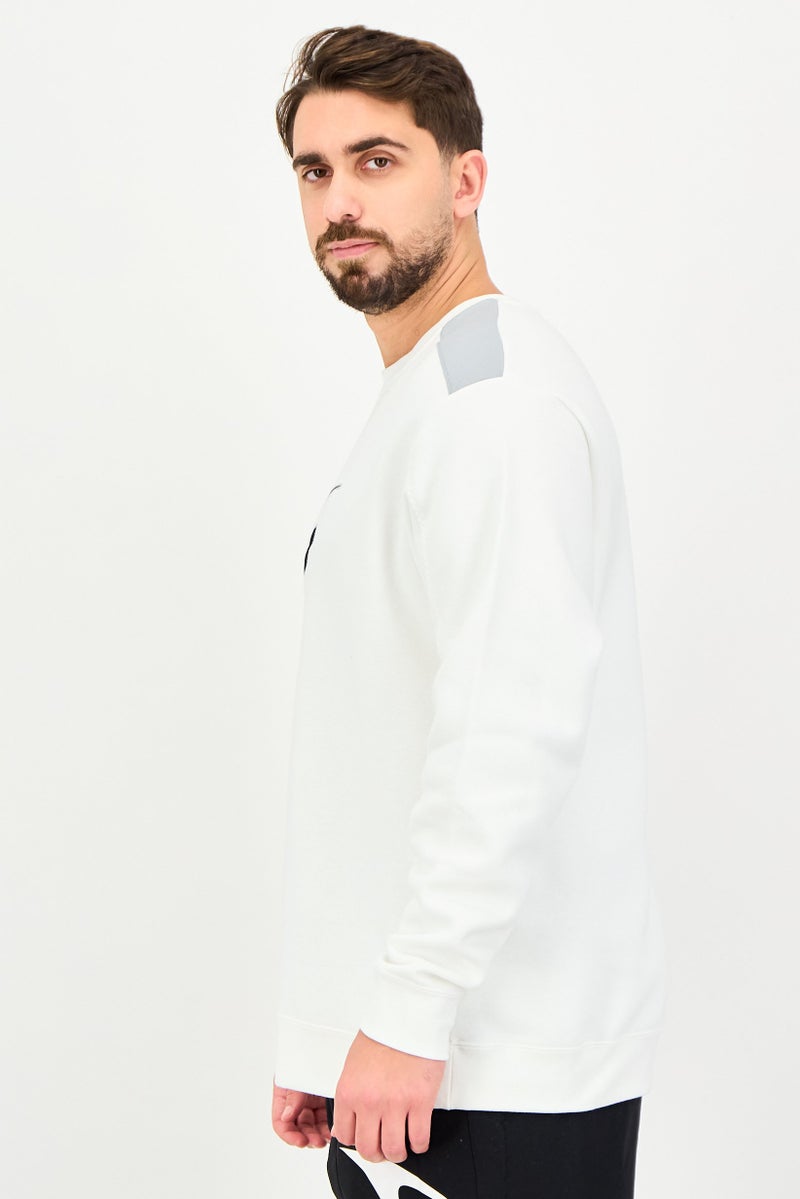 Nike Men Sportswear Fit Long Sleeve Outdoor Sweatshirt, White - Image 3