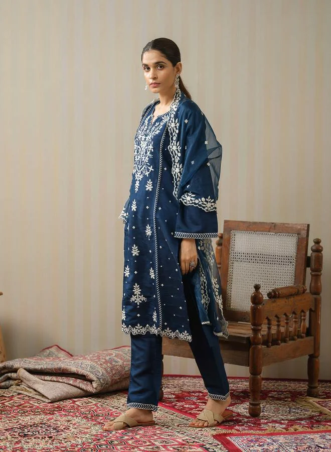 DW Embroidered Straight Kurta with Trouser and Dupatta Set by Styli