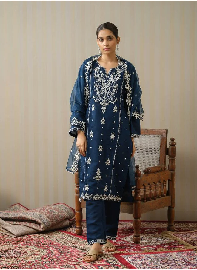 DW Embroidered Straight Kurta with Trouser and Dupatta Set by Styli