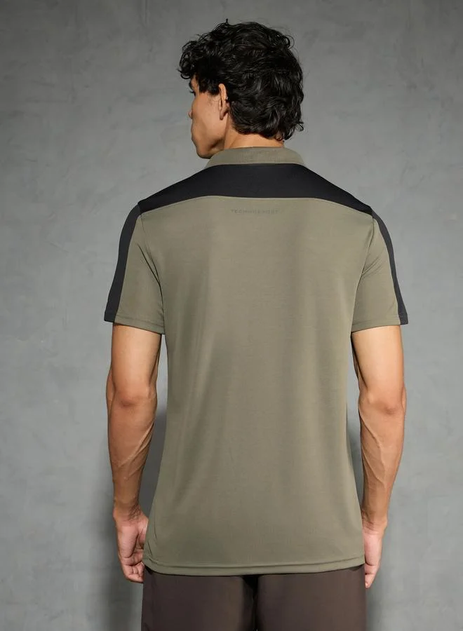 تكنوسبورت Technosport Men Color Block Relaxed Fit Polo
