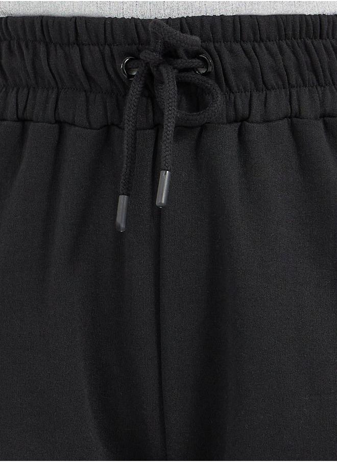 Styli Styli Solid Drawstring Waist Flared Joggers  - Image 3