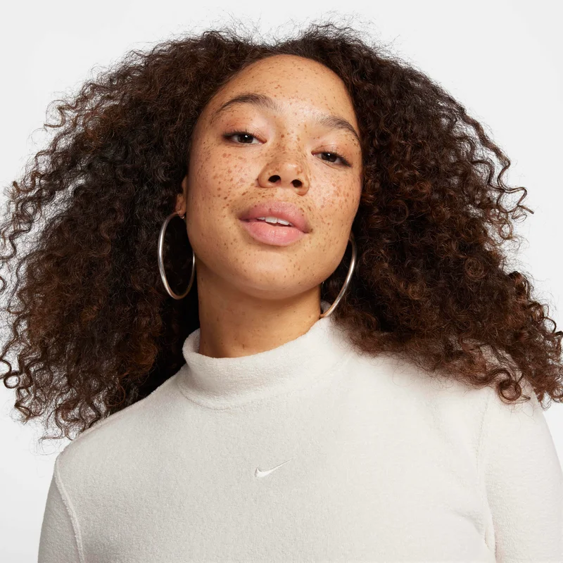 Nike White Women's Sportswear Phoenix Plush Mock-Neck Long-Sleeve Cropped Cosy Fleece Top for Women | Best Price UAE