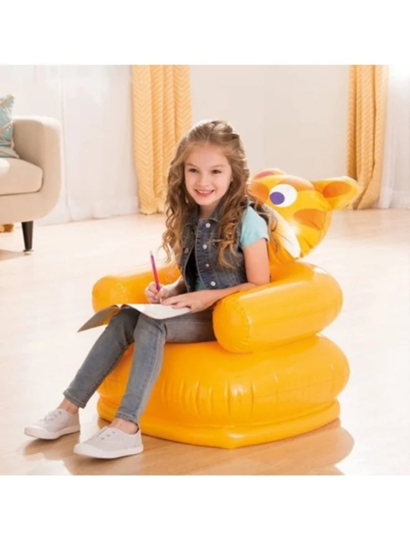 Lightweight inflatable chair with a bear design - Image 2