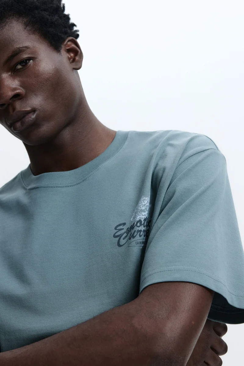 اتش اند ام تي-شيرت بقصة مريحة