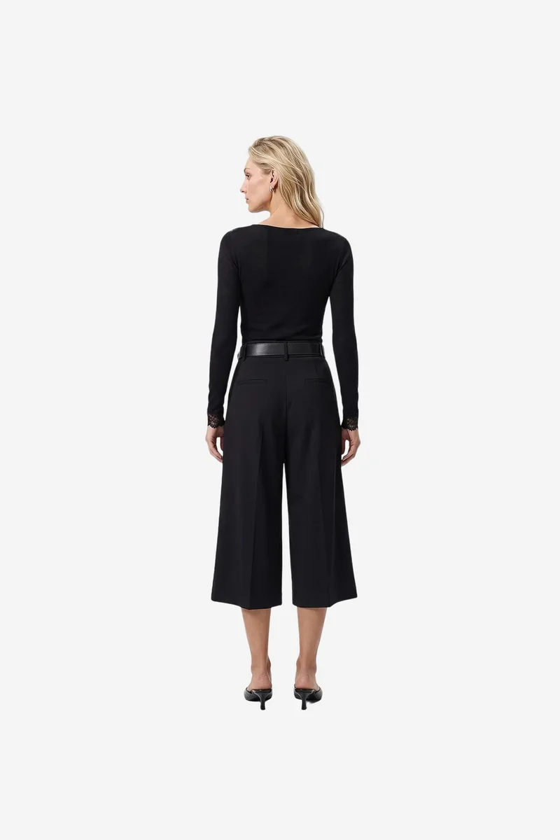 Dilvin Black DILVIN Women’s Tailored Pull-On Shorts for Women | Best Price UAE