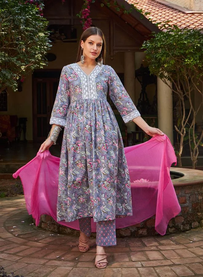 SASSAFRAS SASSAFRAS Grey Floral Gathered Kurta with Pencil Pants and Dupatta Set