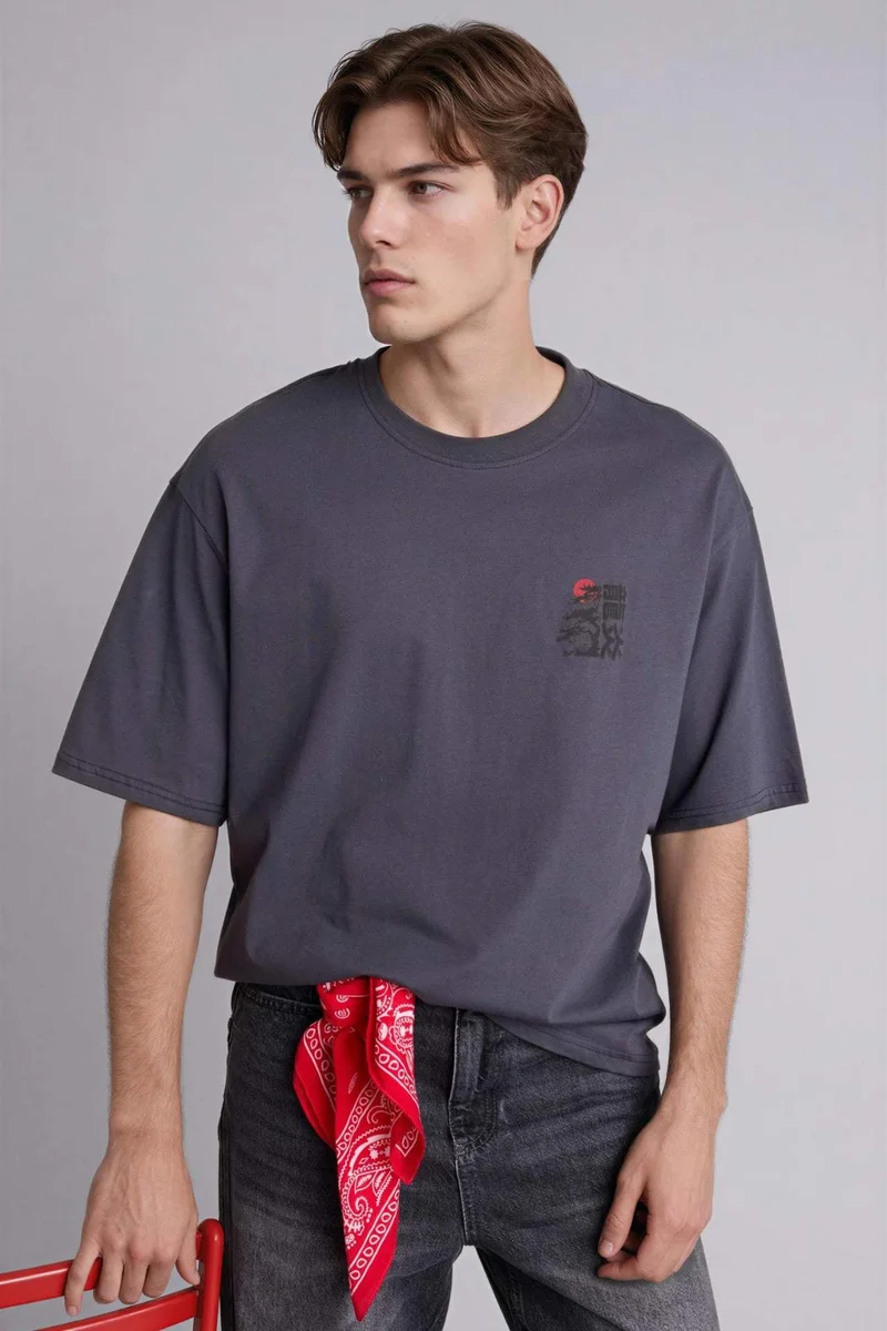 ديفاكتو 100% Cotton Boxy Fit Printed T-Shirt