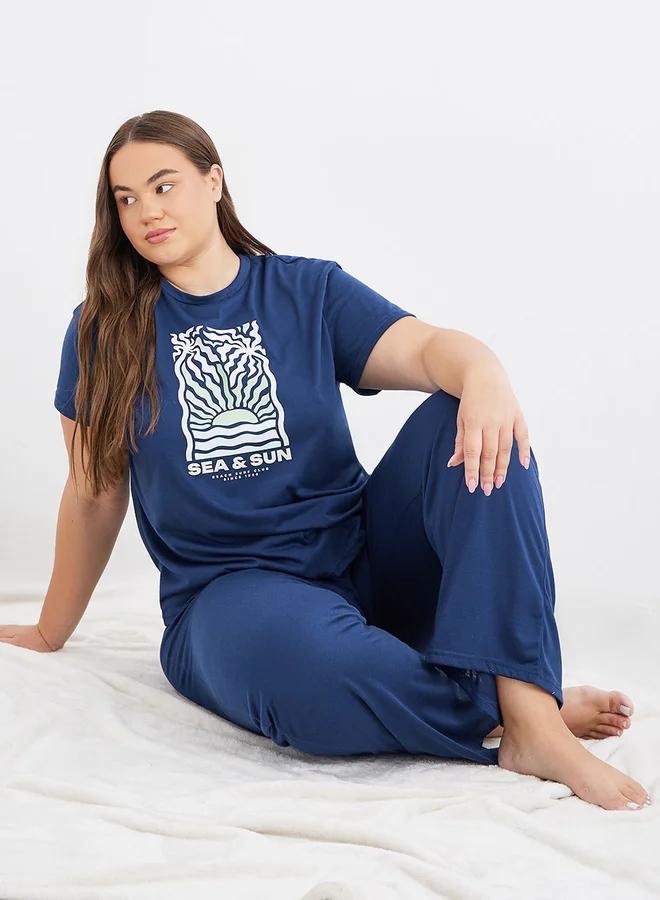 ستايلي Styli Plus Sea Sun Graphic Dropped Shoulder T-Shirt and Pyjama Set