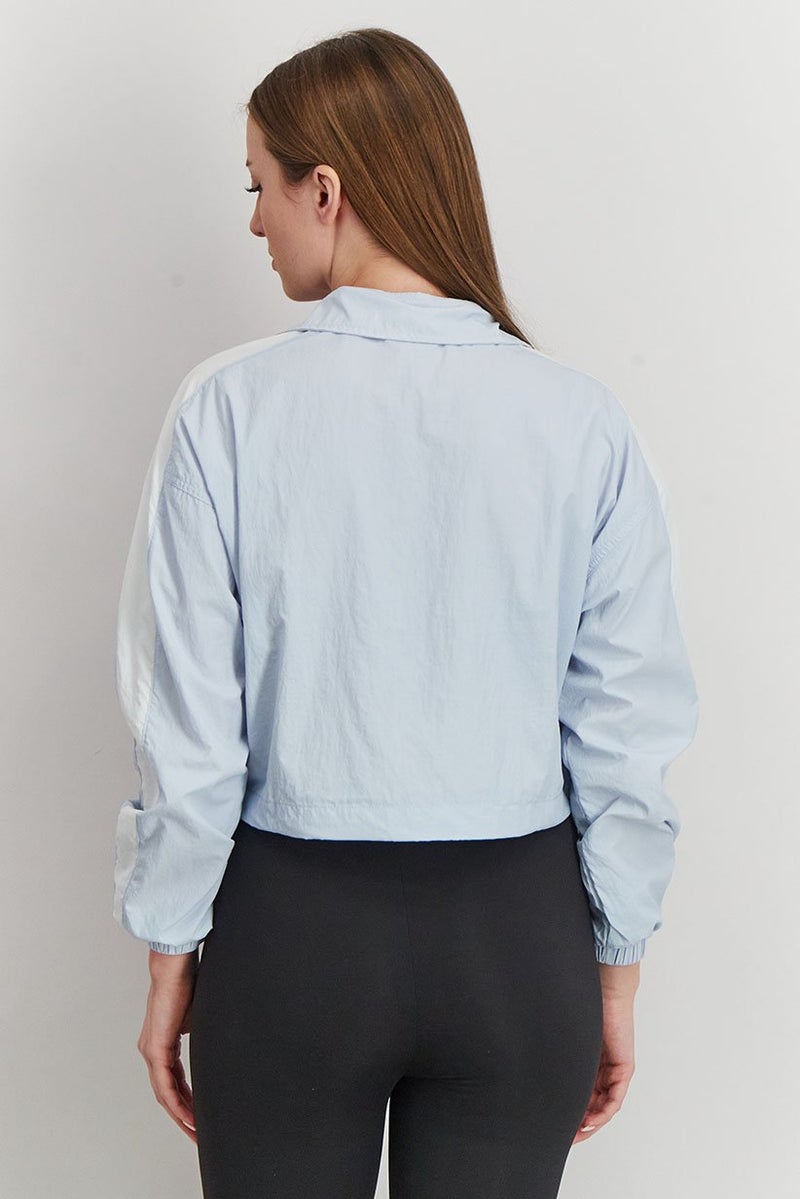 womens Women T7 Woven JackeT-shirts, Light Blue - Image 4