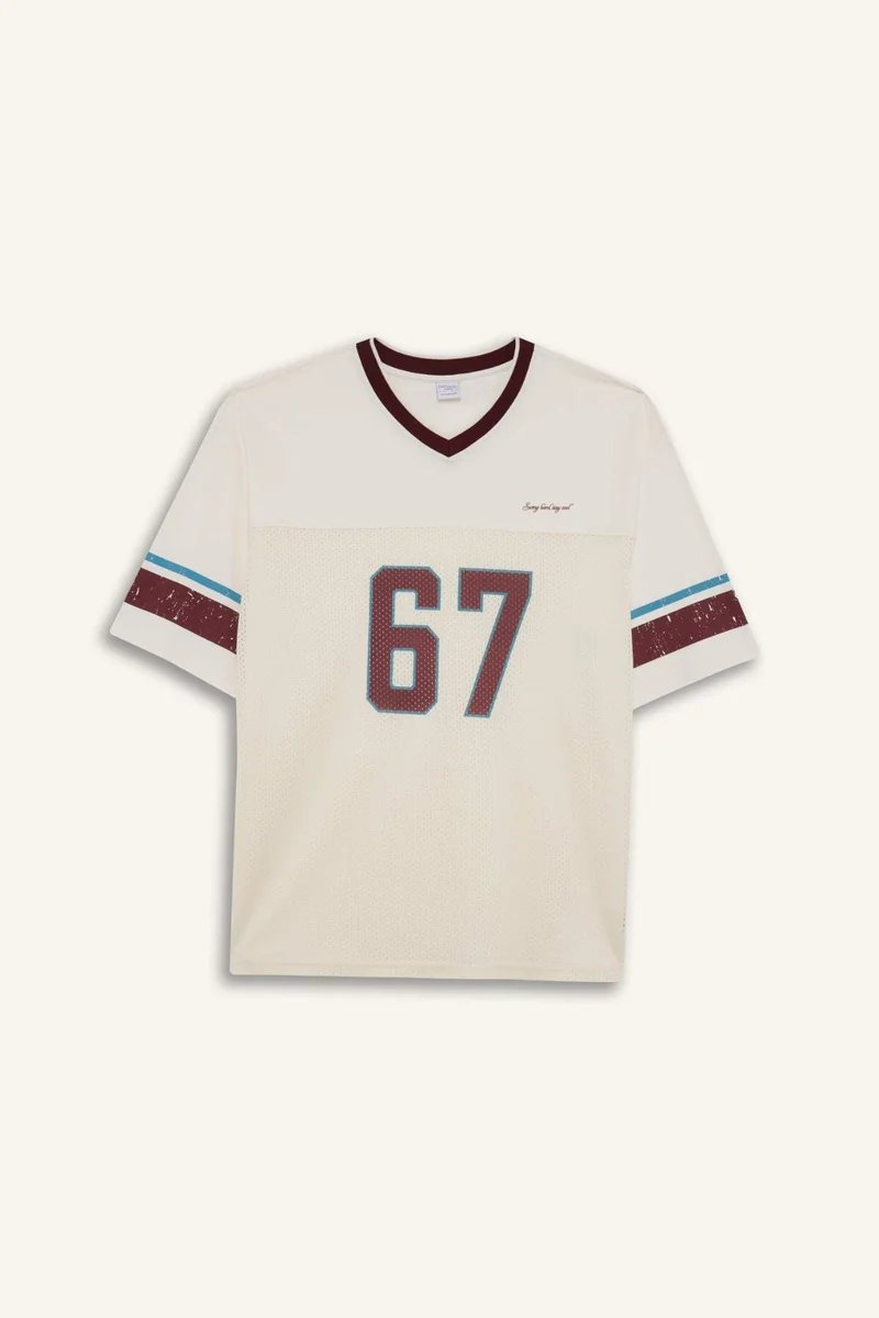 DeFacto Boxy Fit V-Neck Printed T-Shirt