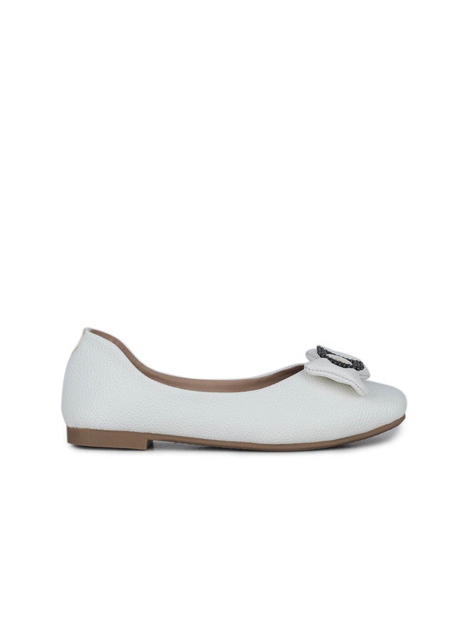 She Zone White Ballerinas Flats for Women - Image 4