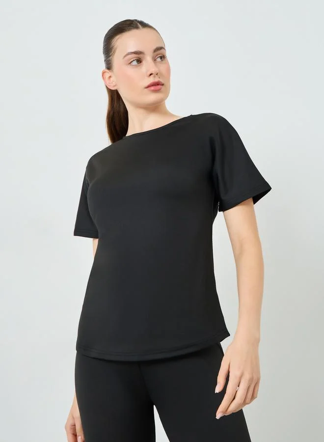 Styli Active  Back Text Strap Short Sleeves Top and Cari Set for Women | Best Price UAE