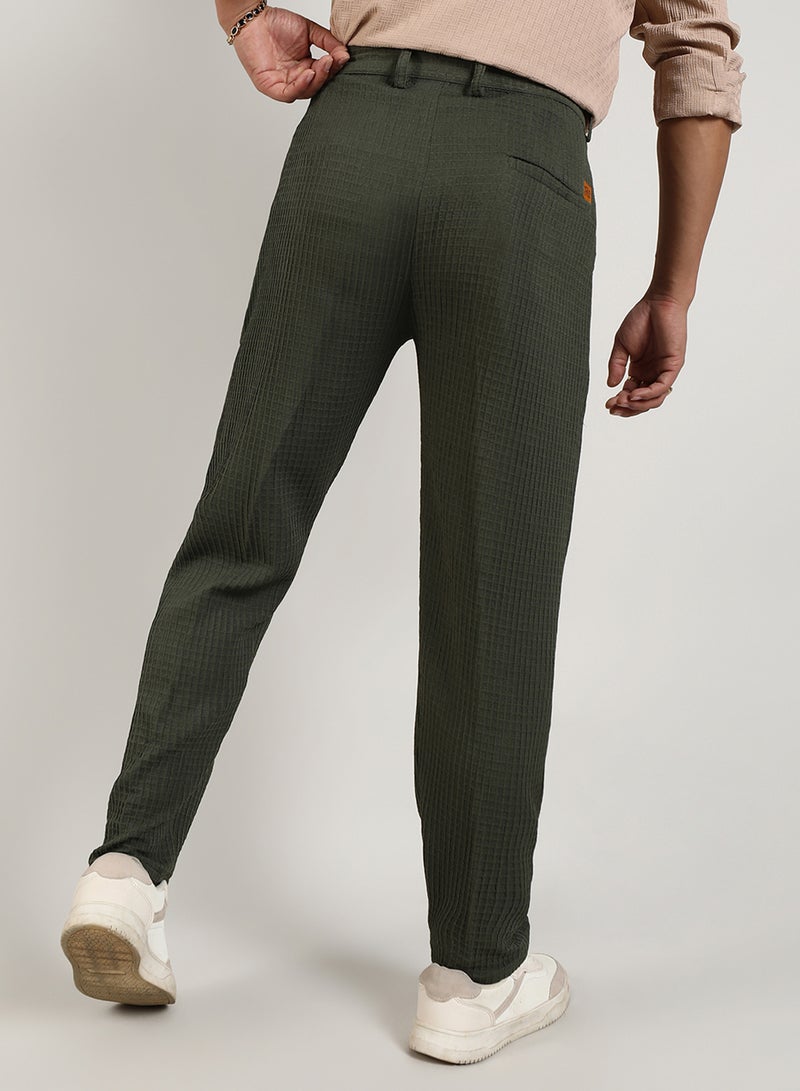 Campus Sutra Campus Sutra Men's Forest Green Textured Graph Check Trousers For Casual Wear | Tailored Fit | Mid-Rise | Button Closure | Trousers Crafted With Comfort Fit For Everyday Wear - Image 5