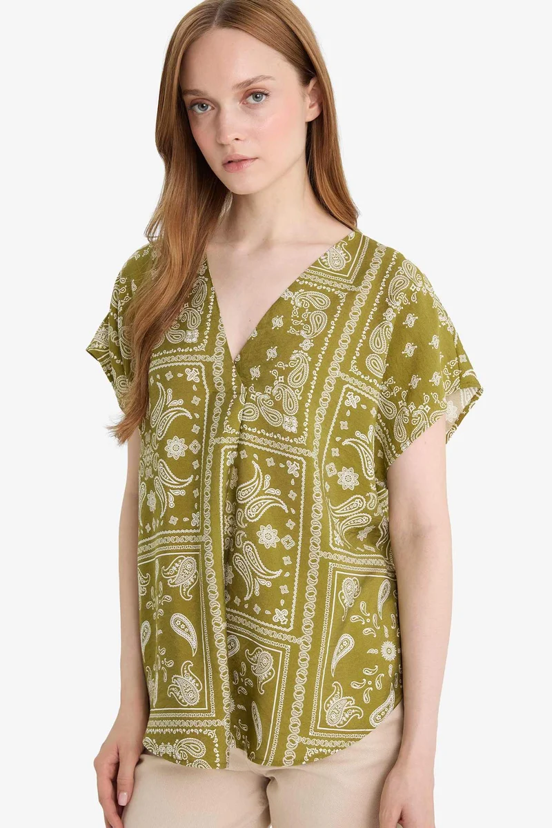 DeFacto V Neck Patterned Short Sleeve Blouse
