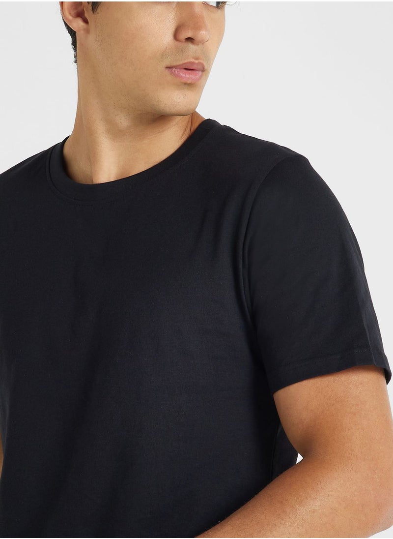 Seventy Five Basics Essential Crew Neck T-Shirt  - Image 3