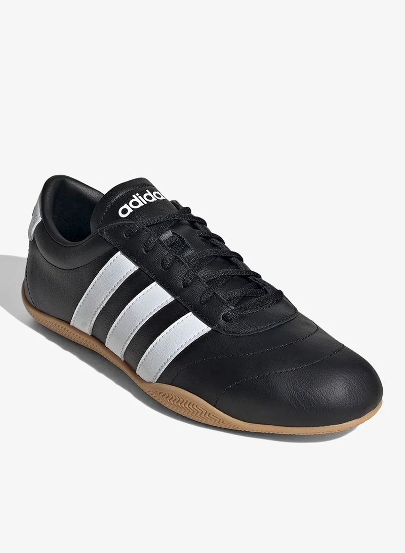 Adidas CBLACK/FTWWHT/GUM3 Grand Court Lo for Women | Best Price UAE