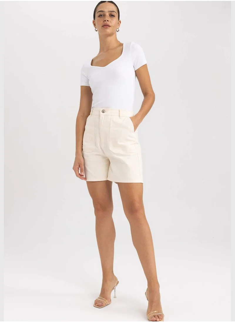 ديفاكتو Woman Woven Short