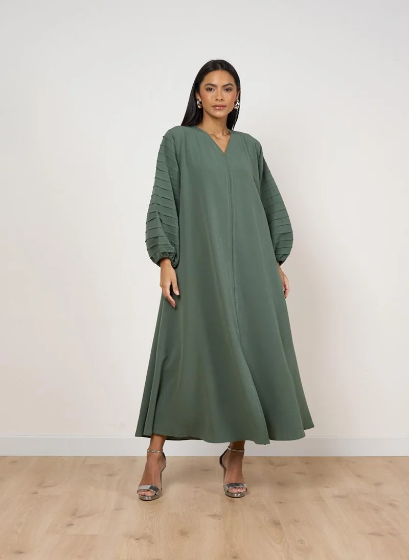 كوتور لابس Green Pleated Sleeve Textured Abaya with Sheila