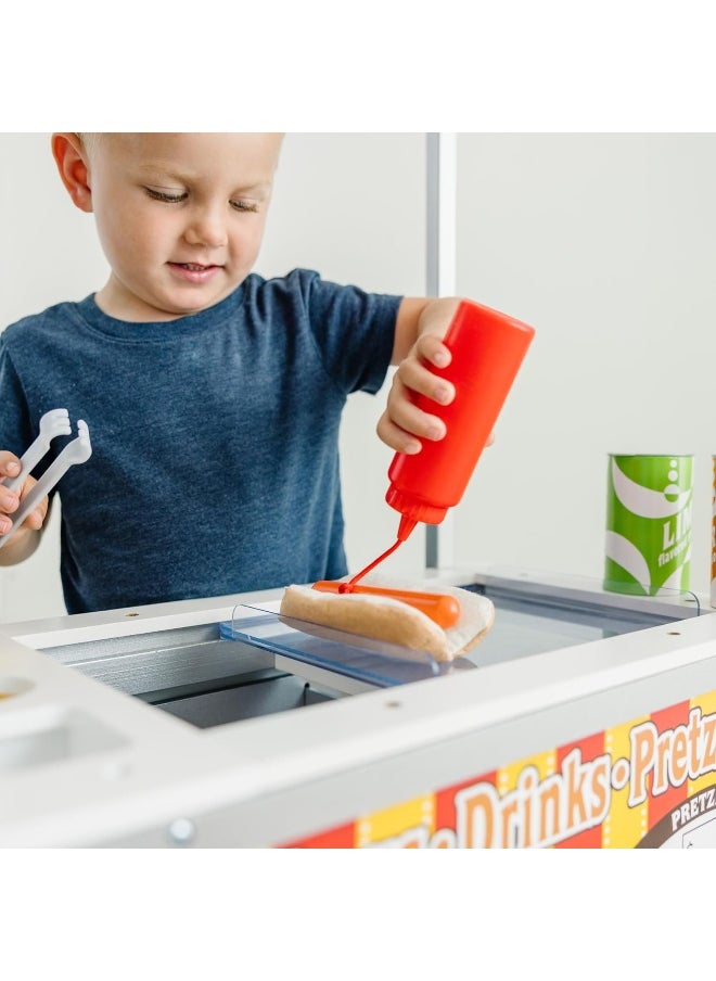 Melissa & Doug عربة الطعام الخشبية للوجبات الخفيفة والحلويات - الأصلية (أطقم اللعب والمطابخ، 40+ قطعة طعام لعب، هدية رائعة من عمر 3 سنوات وما فوق)  - Image 5