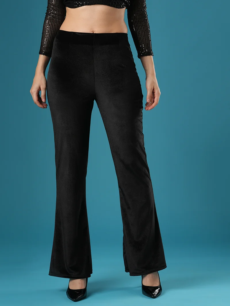 جلو باص جلوبس بنطلون نسائي بقصة ضيقة وخصر متوسط قابل للتمدد بفتحة سفلية