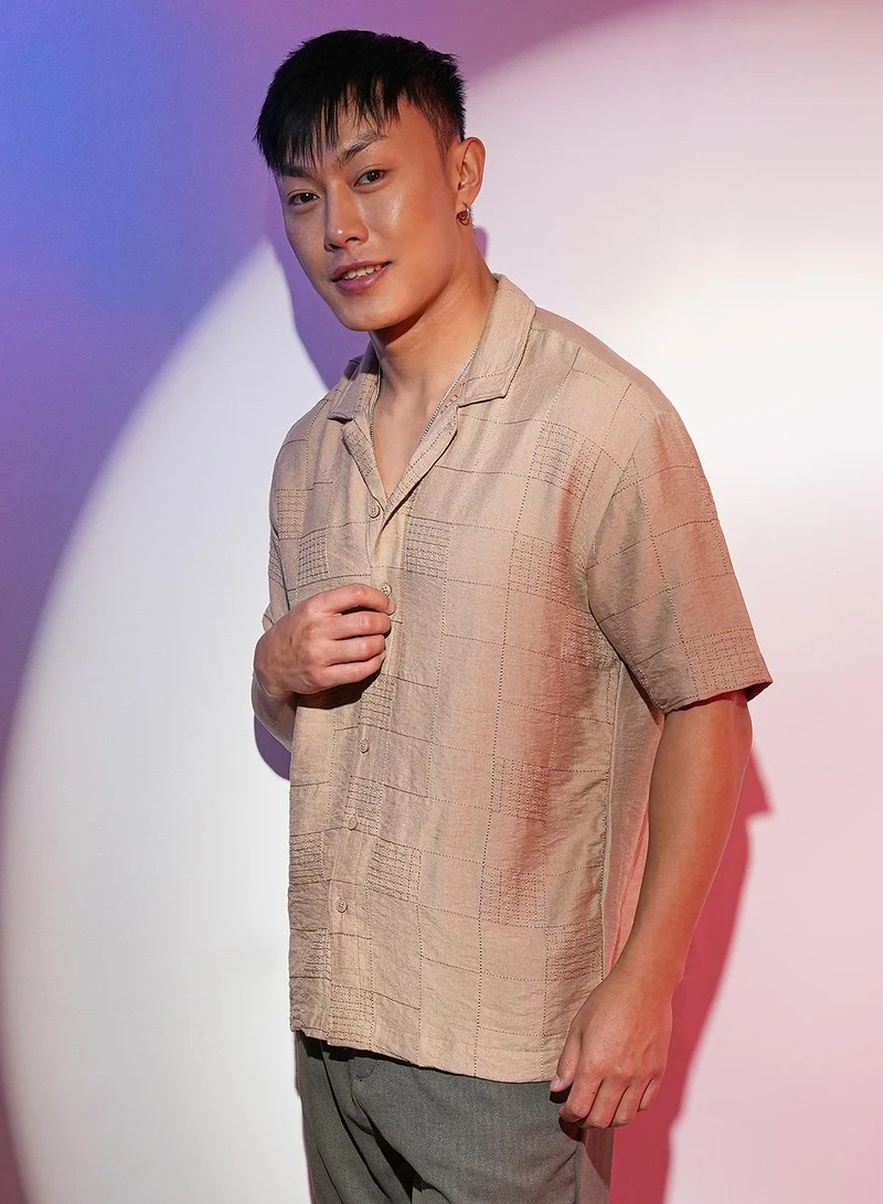 Campus Sutra Men's Tan Brown Graph-Tactile Oversized Shirt