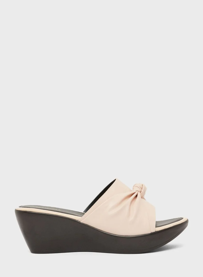 shoexpress Wide Strap Wedge Sandal