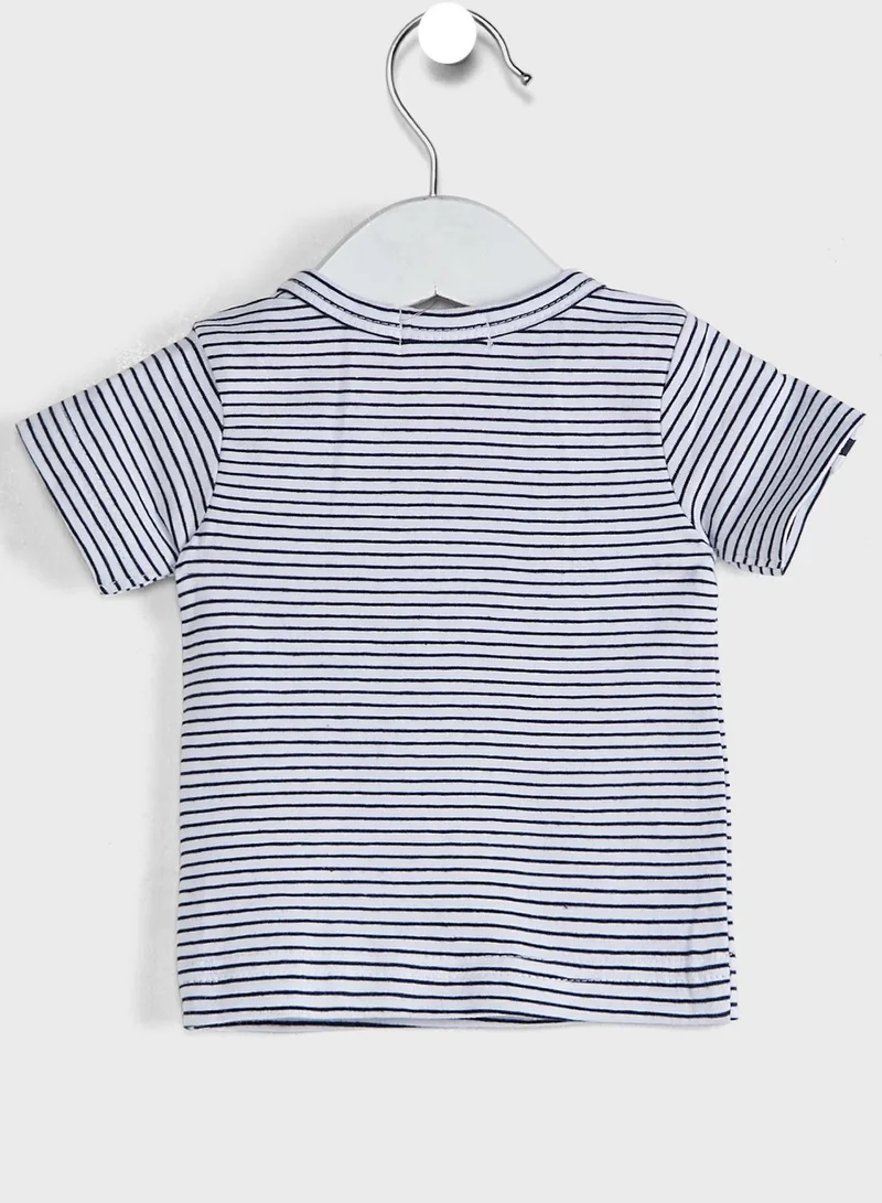 Dirkje Infant Graphic T-Shirt + Shorts Set
