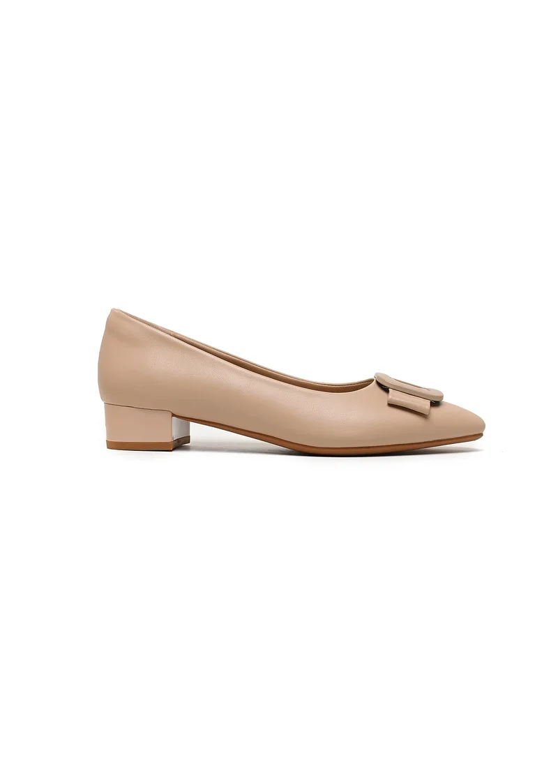 كيوبل leather pump with a low block heel