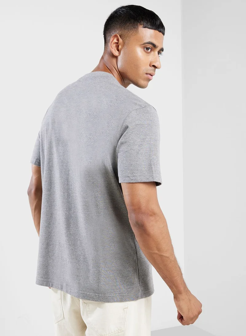 American Eagle Logo Detail Crew Neck T-Shirt