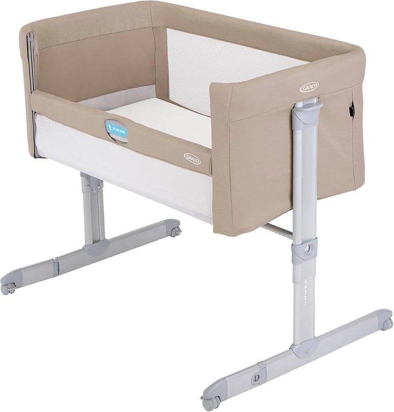 Graco Sweet2Sleep Bedside Bassinet/Crib keeping baby close to you with easy-access side rail, 11 height adjustments, 4 tilt positions and with carrybag, Oatmeal fashion - Image 1