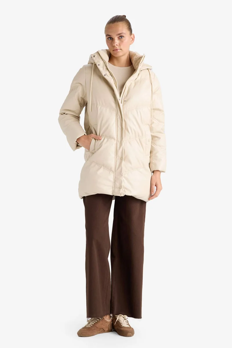 ديفاكتو Waterproof Relax Fit Hooded Faux Leather Puffer Jacket